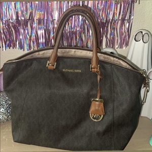 Michael Kors XL Monogram Riley Satchel